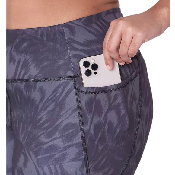 Lane Bryant Women’s Plus Size LIVI High-Rise LIVI Soft Capri Legging 1X 2X 3X 4X - Picture 9 of 14